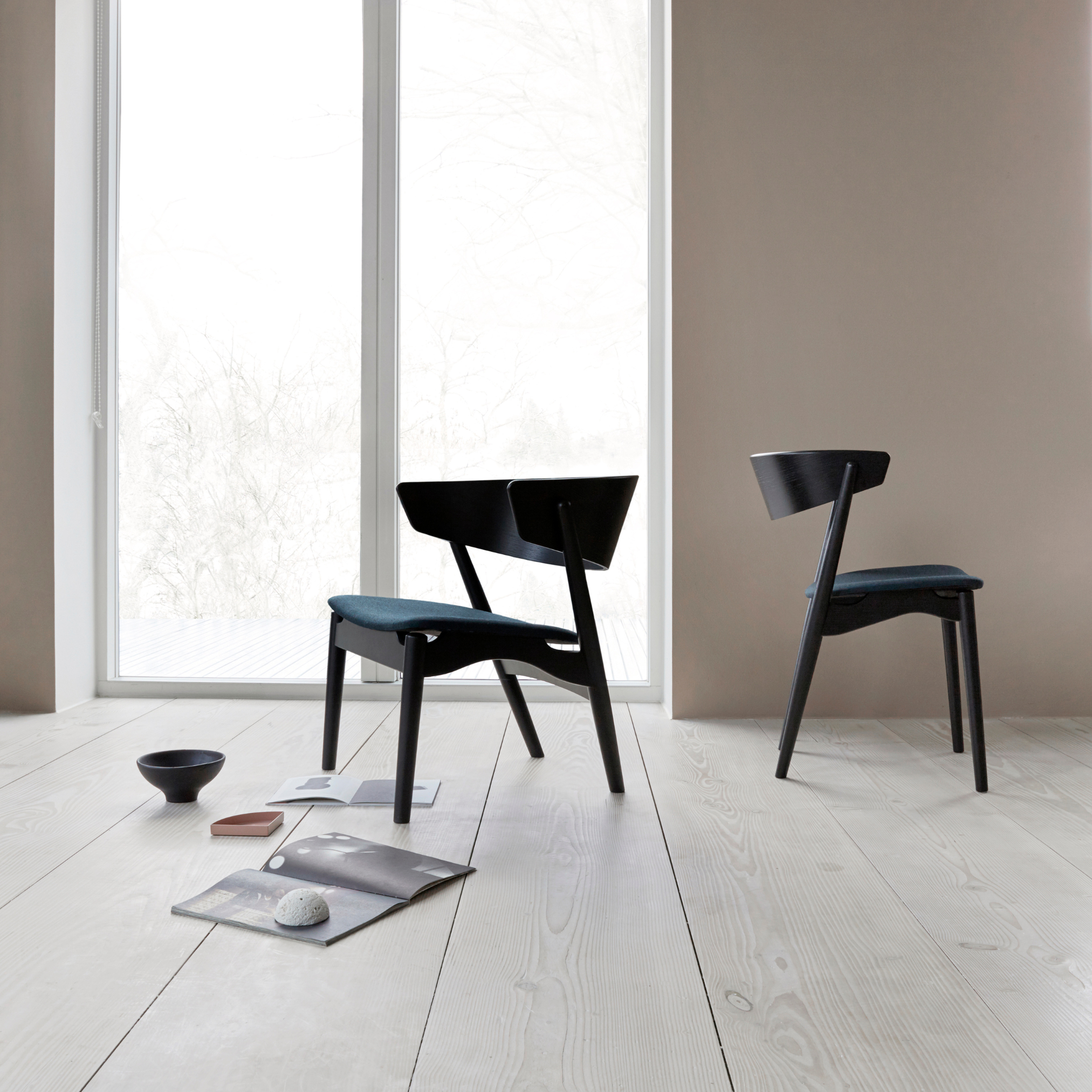 No7 Lounge Chair